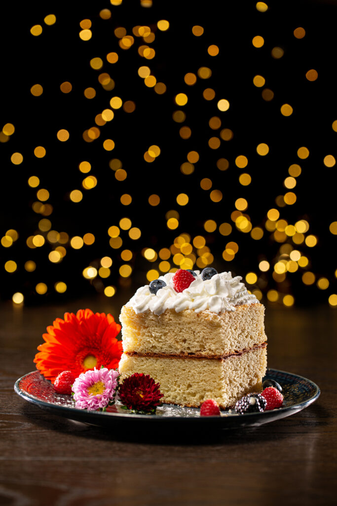 LowRes_Cake_702