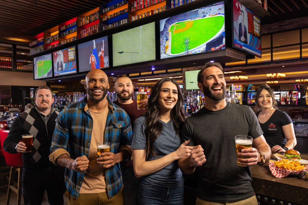 LowRes CandP Crowd 135